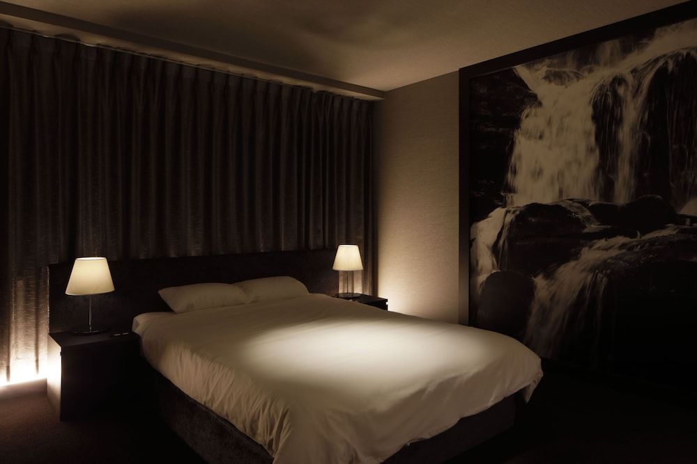 undefined The Only View 6