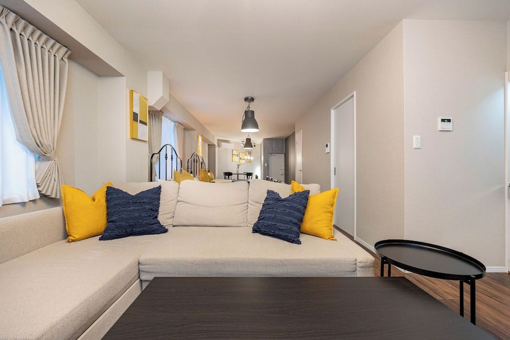 Arita Nipponbashi-nishi Arita Nipponbashinishi 1F 20