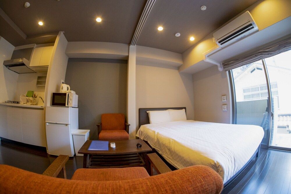 Sakimoto Residence Namba Minami Deluxe Apartment 11