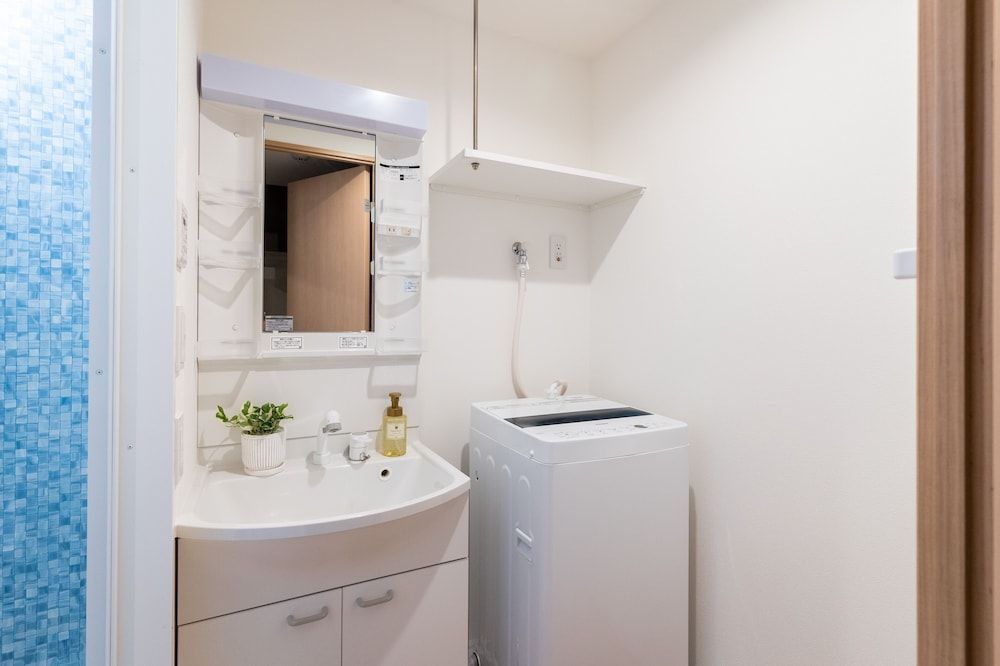 Hotel Abitare Namba West Comfort Twin Room 6