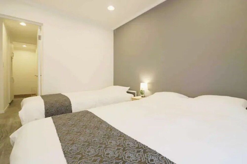 undefined Shin-Osaka GRAND-H 501 3