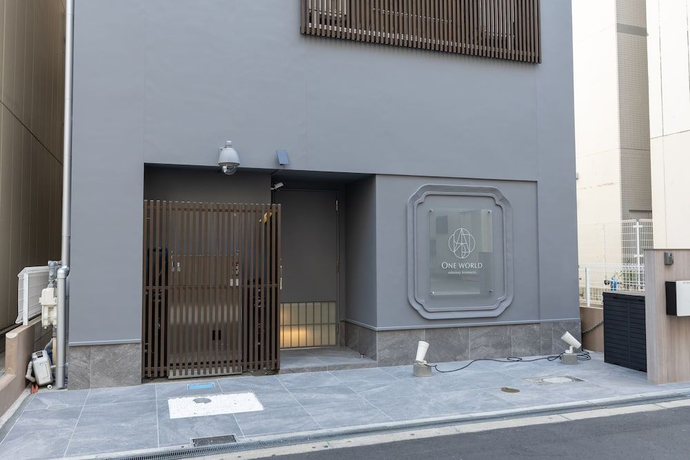 undefined ONE WORLD Sakaisuji Hommachi 2