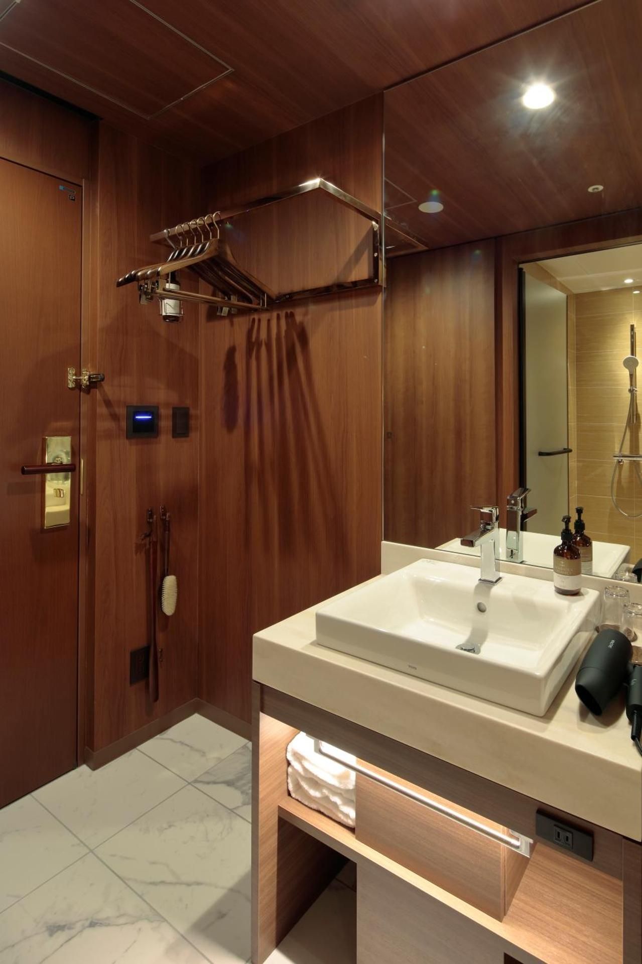 undefined Candeo Hotels Osaka Shinsaibashi 9