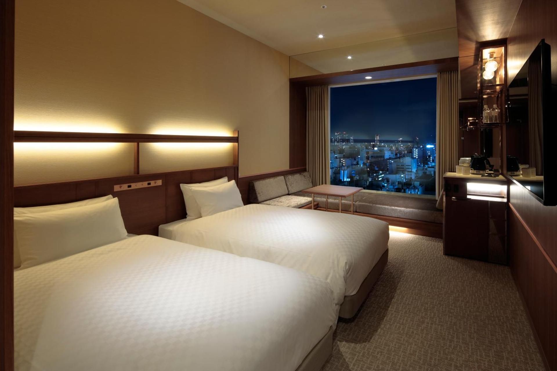 Candeo Hotels Osaka Shinsaibashi Twin Room - Non-Smoking