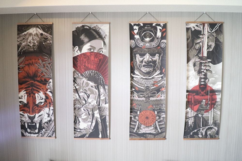 undefined Serenite Nippombashi 3