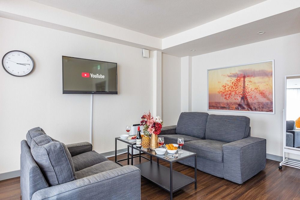 undefined ART NAMBA HIGASHI