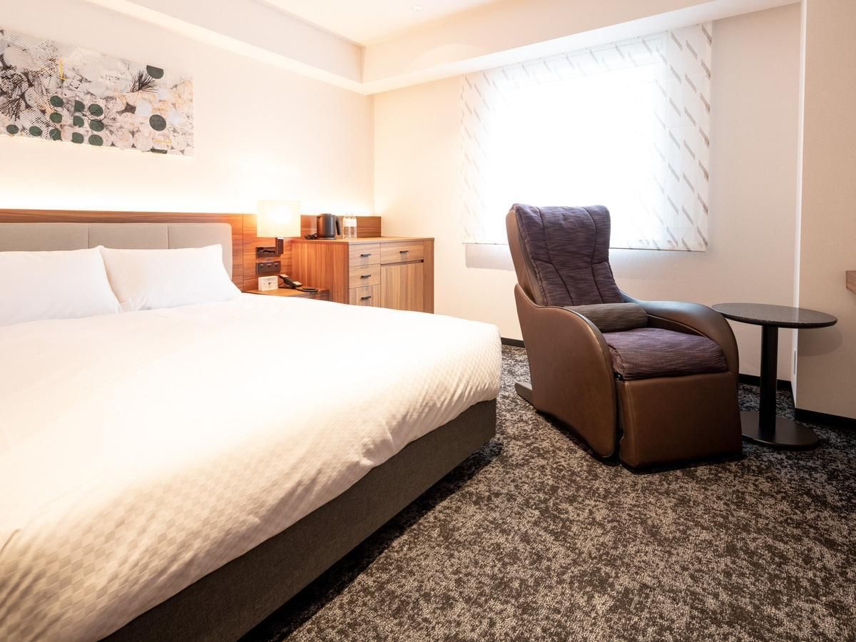 Superior Double Room for 1 Person with Massage Chair - Non-Smoking