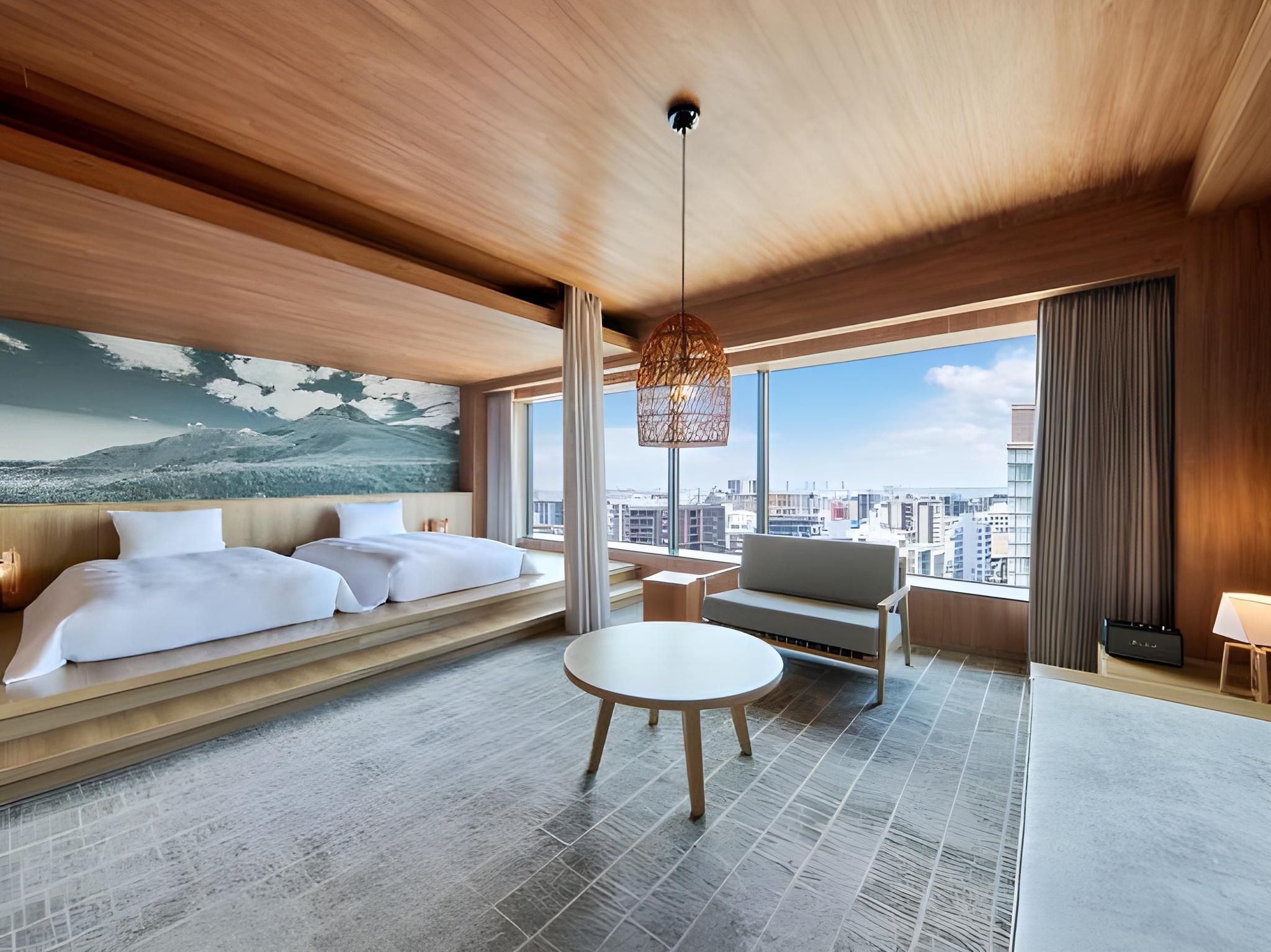 Sky Floor Premium Twin Riverside Non-smoking