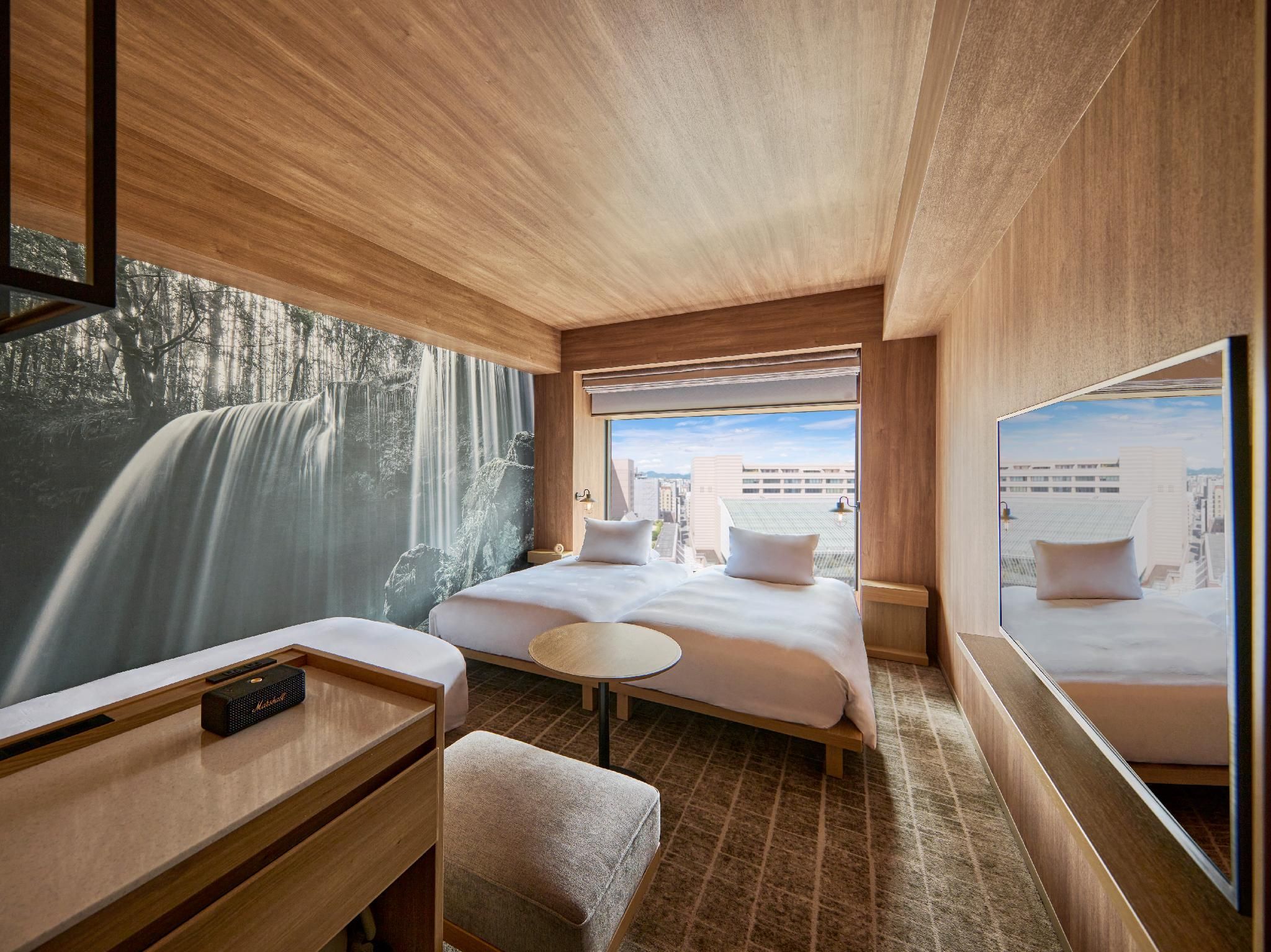 Sky Floor Superior Riverside Twin Room for 3 People - Non-Smoking