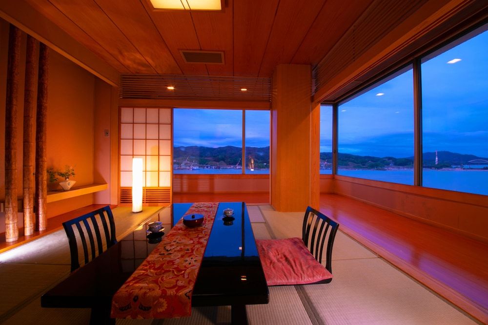 Deluxe Room Harbor View, Non Smoking