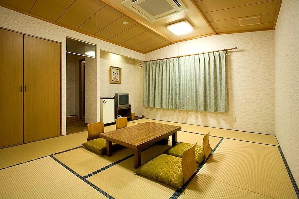Japanese Style Room, 4 People