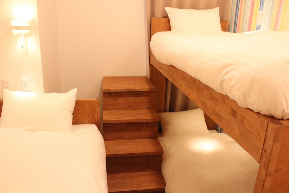 Family Room with Shared Bathroom (1 Bed)