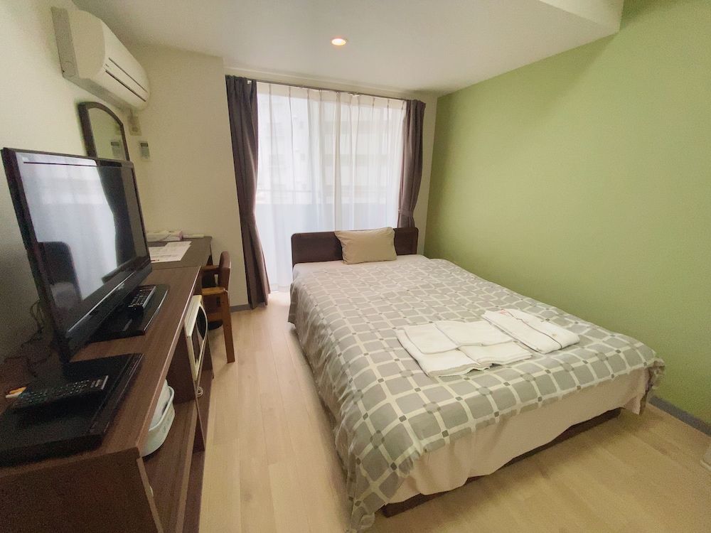 Single Room, Smoking (A)