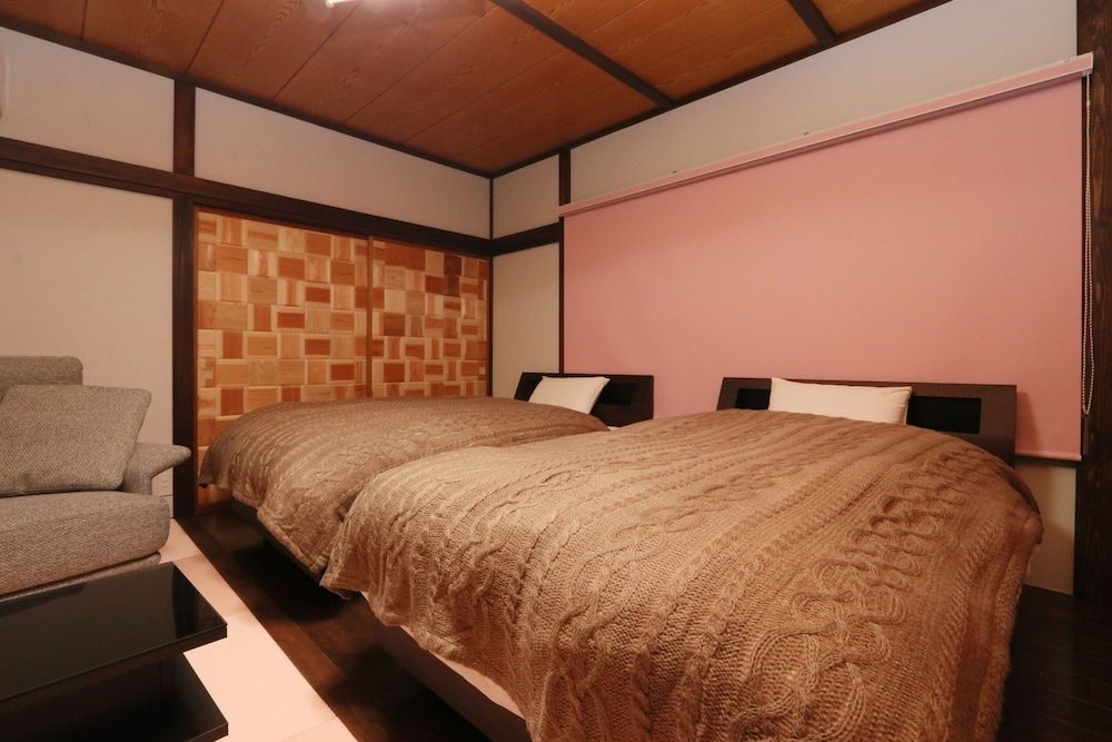 Japanese Western Style Room with Private Open-air Bath (21 sqm)