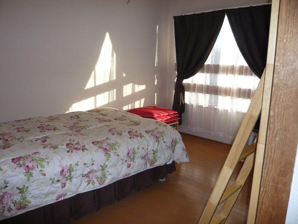 Resort Villa SHIOZAWASANSO Basic Tripleroom, Bunk Bed, Shared Bath, Non Smoking