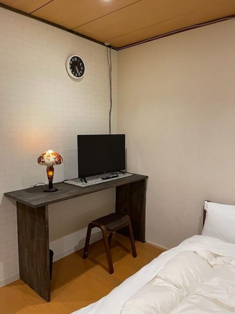 Resort Villa SHIOZAWASANSO Basic Double Room with Bath, Non smoking 6
