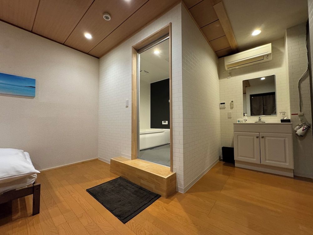 Resort Villa SHIOZAWASANSO Basic Double Room with Bath, Non smoking 4