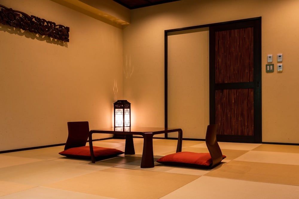 Sunstone Room