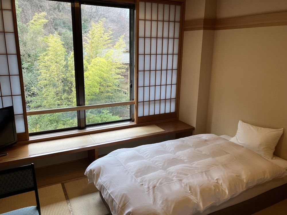 Japanese-Style Twin Room (8-tatami mats in size and 2 beds), Non Smoking