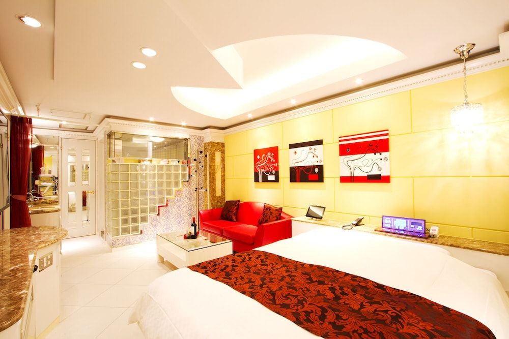Double Room (Standard)