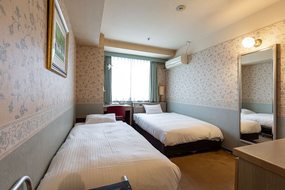 Economy Twin Room, Non Smoking