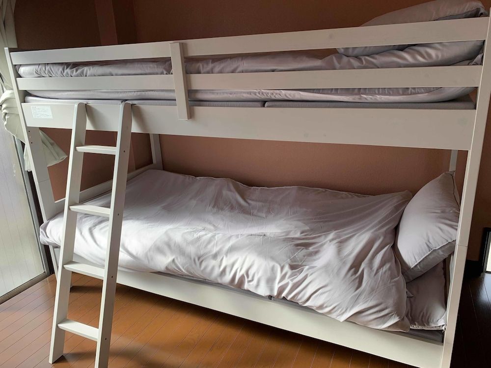 401 Bed Room