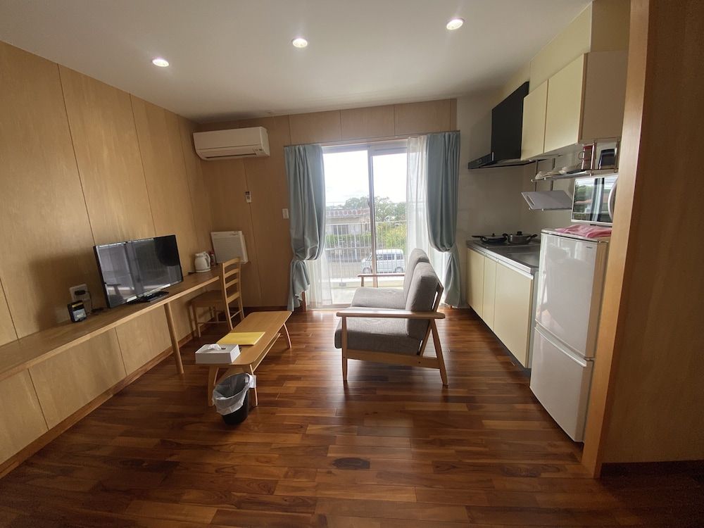 Basic Twin Room, Non Smoking, Kitchen