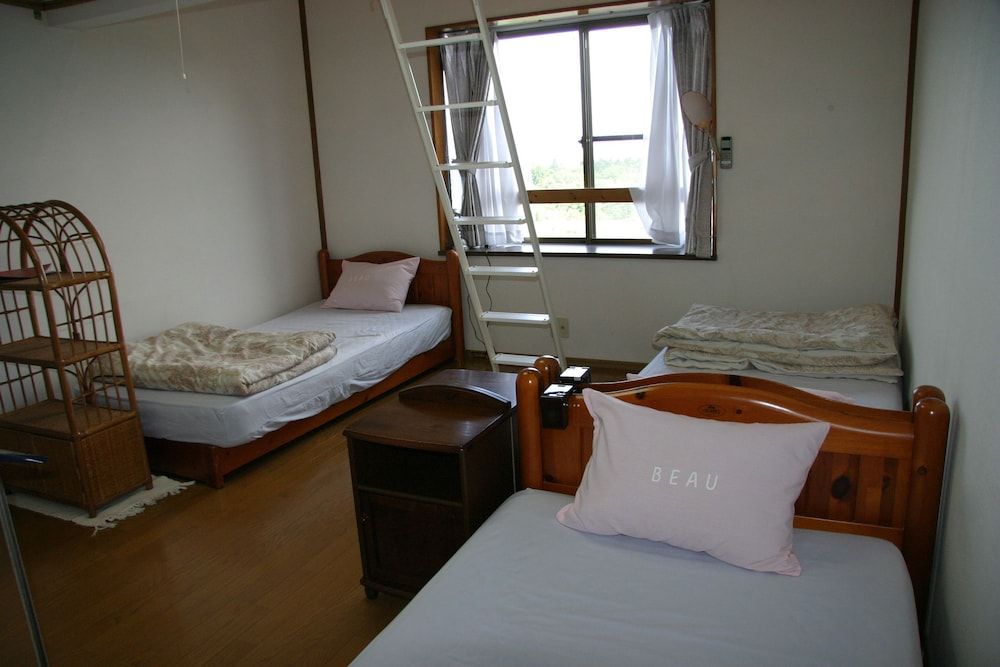 Shared Dormitory, Men only, Single Bed