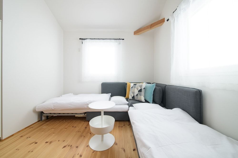 Niseko Highland Cottages 2 Bedroom+1 Studio Bedroom, Deluxe cottage (For Multiple nights stay) 3