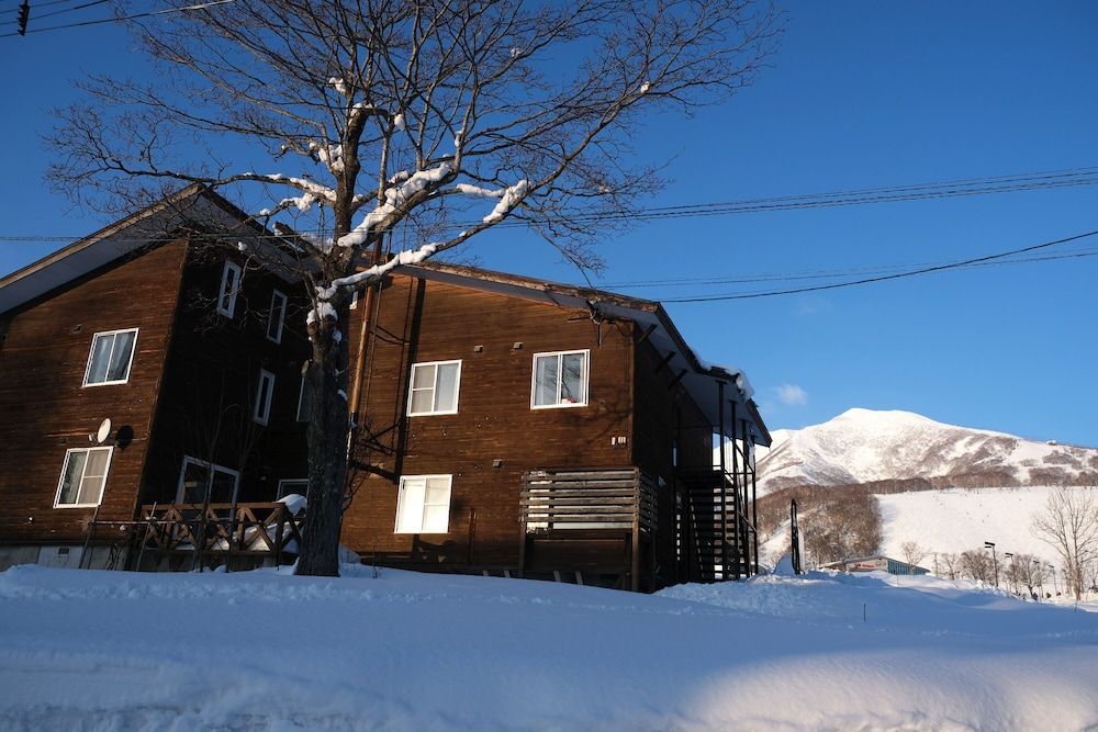 undefined Annupuri Mountain View Lodge 5