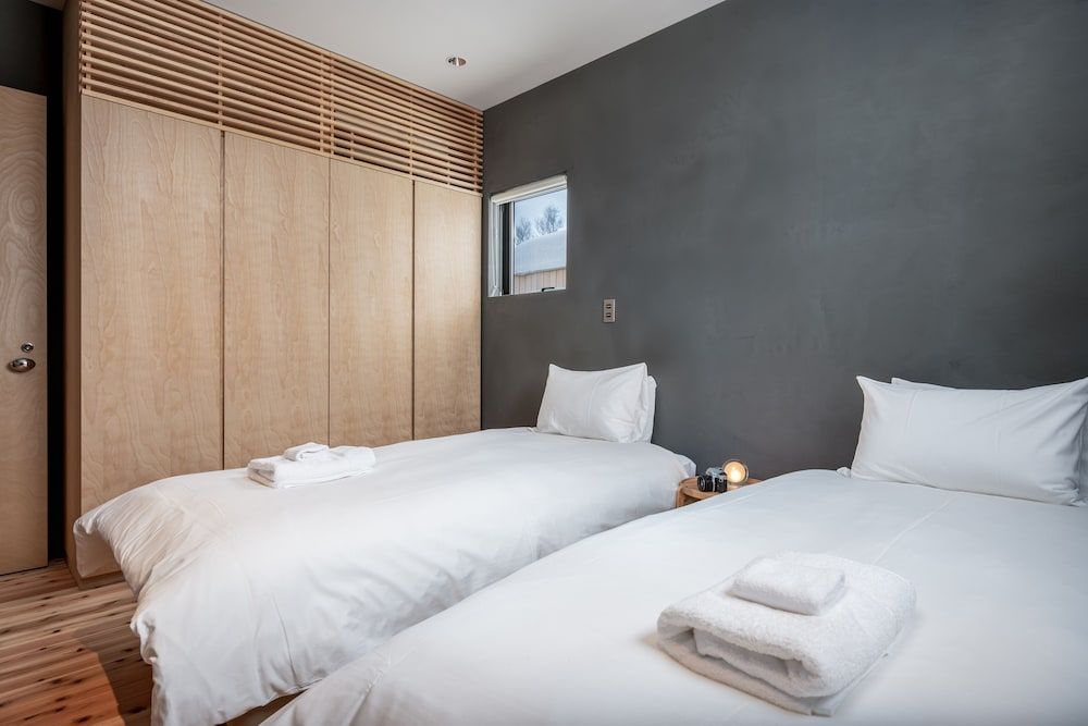 Foxwood B by H2 Life Luxury Villa 3