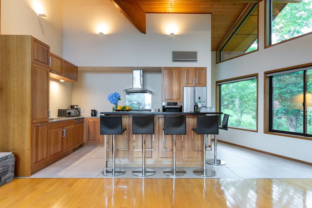 undefined Starchase by H2 Life 7