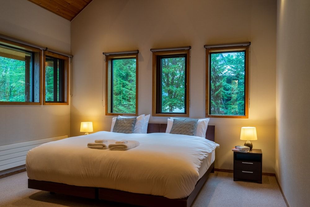 undefined Starchase by H2 Life 6