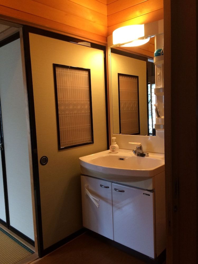 Japanese Style Room with Kaiseki Cuisine, Accessible