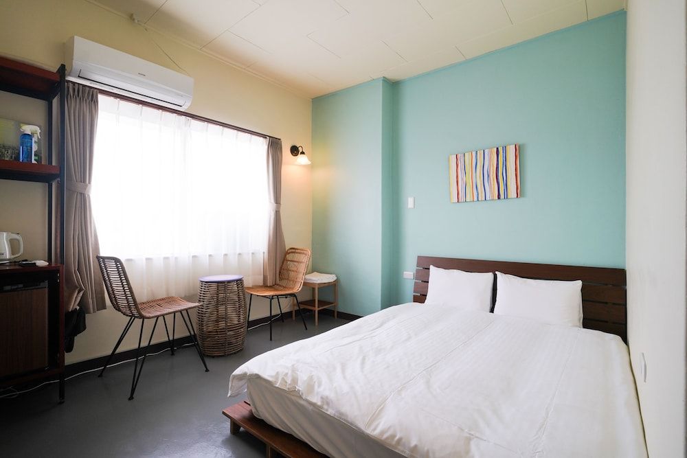 Adan Hotel