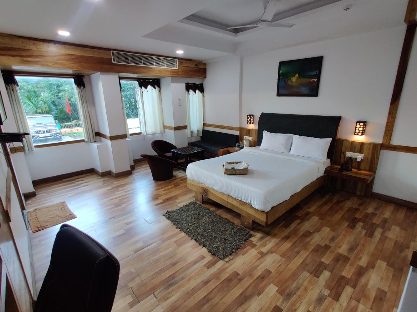 undefined Hotel Driftwood 5