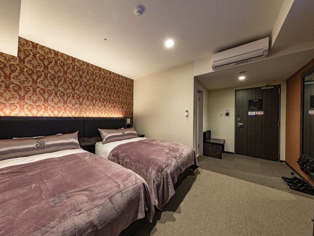Standard Twin Room, with 2 Semi Double Beds, Non Smoking