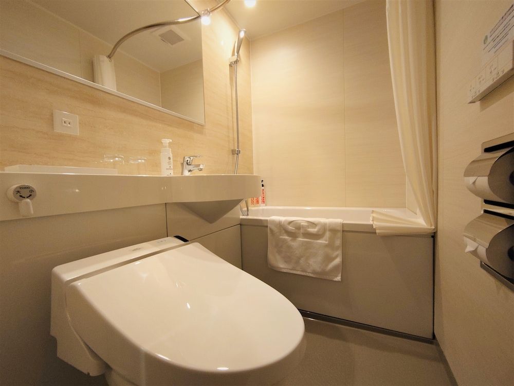 Green Rich Hotel Kobe Sannomiya Standard Single Room, Non Smoking 5