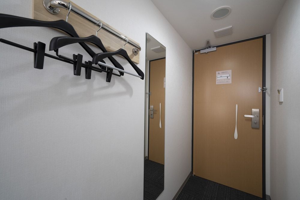 Washington R&B Hotel Nagoya Shinkansenguchi Standard Double Room, Non Smoking 5