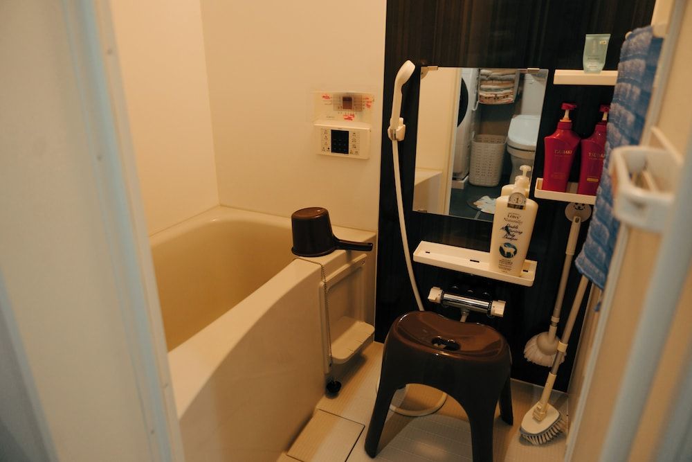 Polaris 102 Designer's Apartment - Pet Friendly (Additional Fee) 13