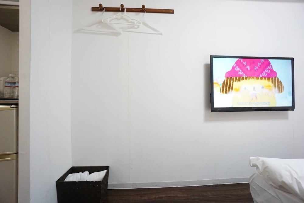 Hostel 758 Nagoya2D City Twin Room 7