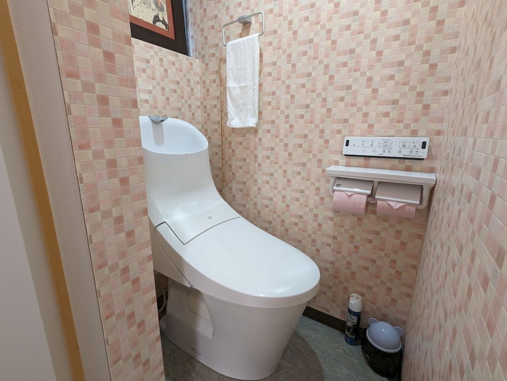 undefined Koganeno-Mori Apartment 6