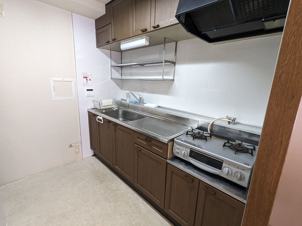 Pravafor Josai Apartment Room, 3 Bedrooms (202) 9