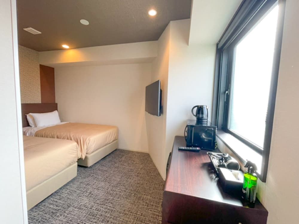 Hotel LiveMax Nagoya-Shinkansenguchi Twin Room, Non Smoking