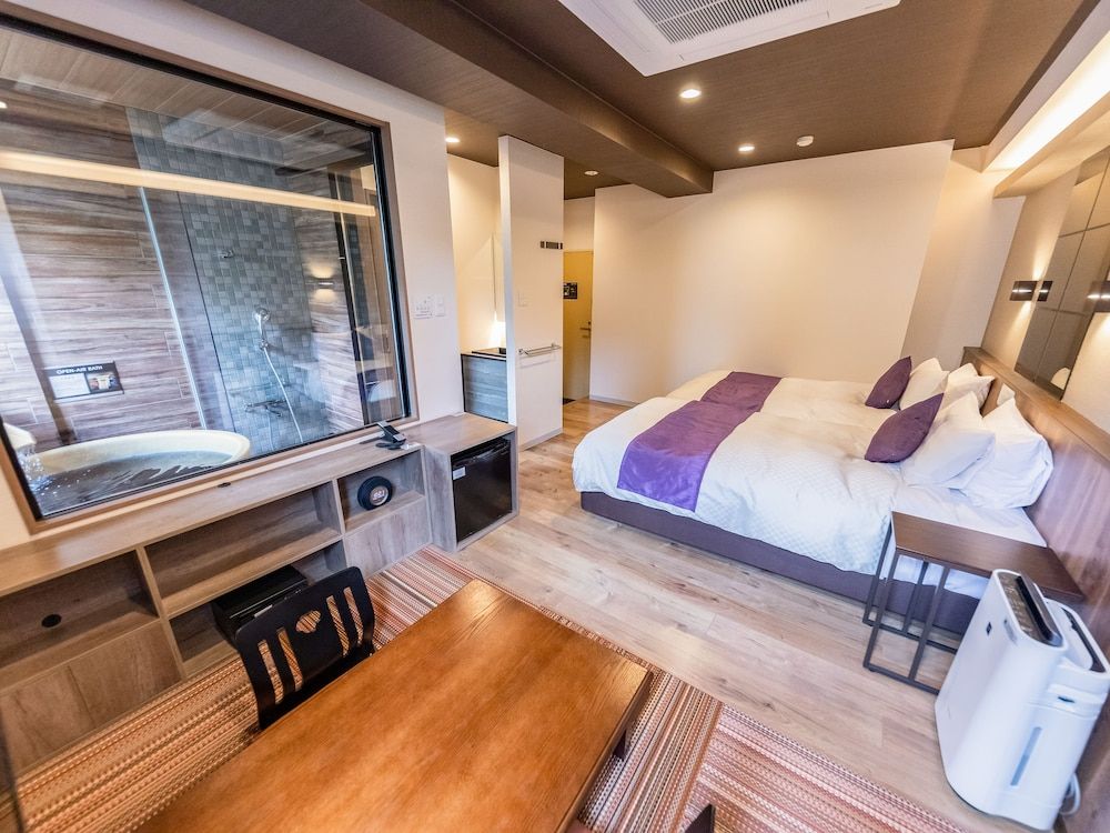 Modern western-style japanese western room with open-air bath,Non-Smoking