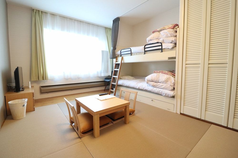Apartment (210)