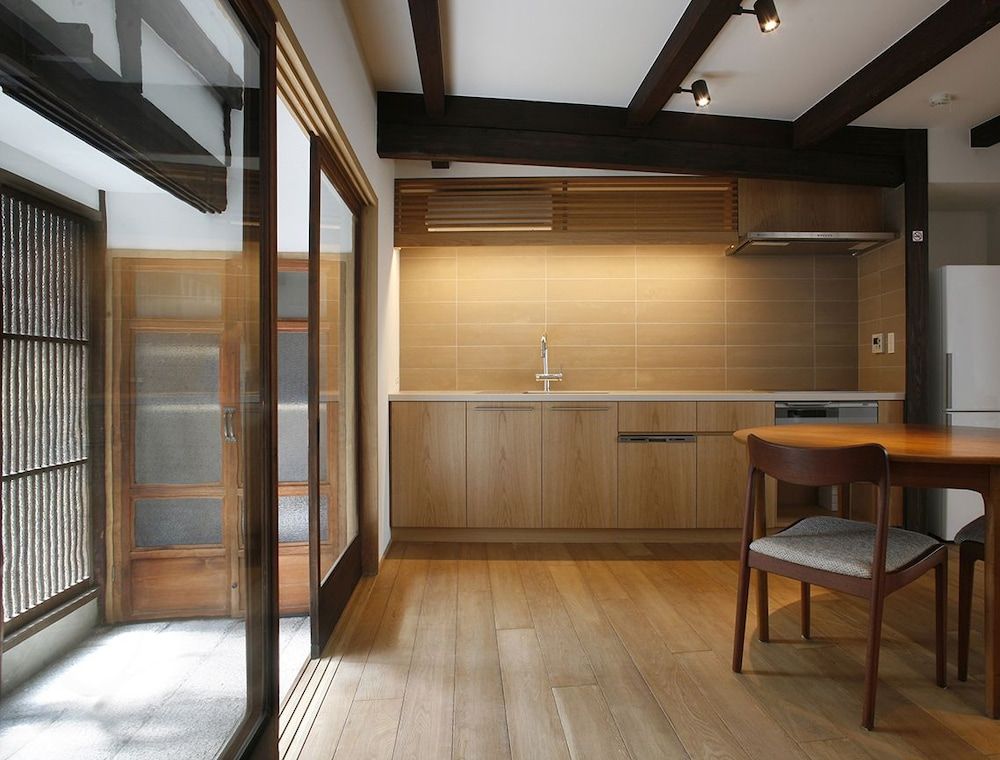 undefined HANARé Yasaka 3