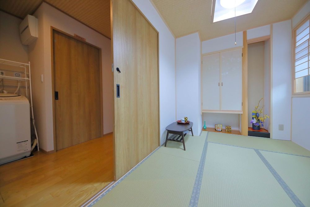 Japanese Style Ryokan Yuan Deluxe Family Suite 8