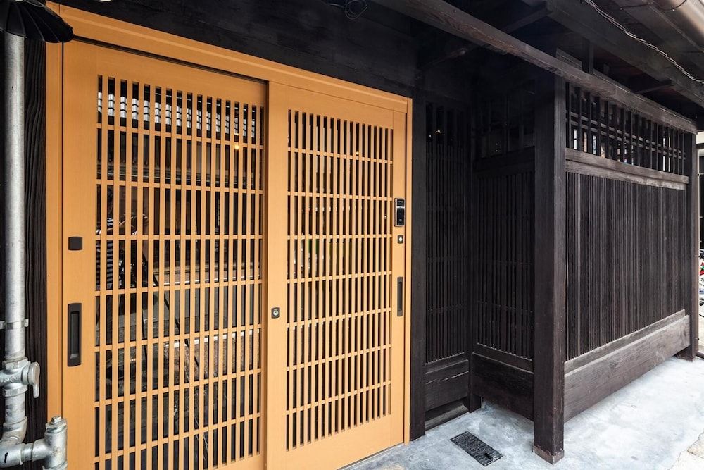 undefined Higashiyama Jin 2