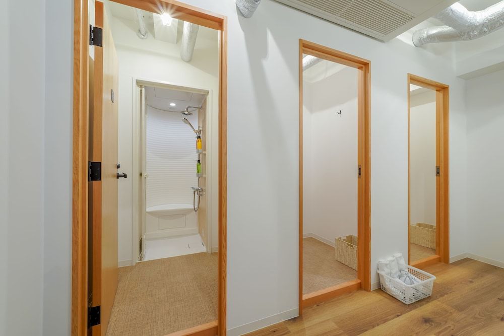 HOSTEL COCONE Kyoto - Station Twin Room, Shared Bathroom 9